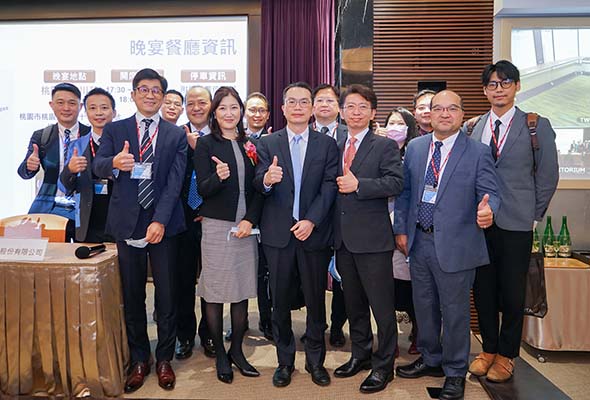 友士成長卓越!台達機電事業群台灣經銷商簽約儀式 友士公司董事長代表領獎