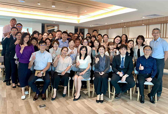 友士公司溫馨慶祝49週年 董事長感謝全體同仁的支持